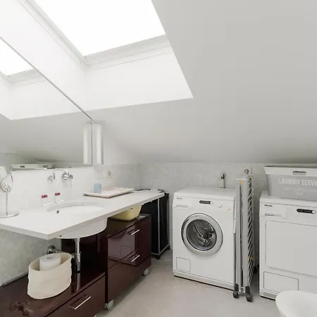 Guesthost - Navigli Modern Flat Apartamento *
