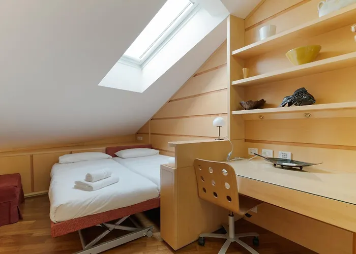 Guesthost - Navigli Modern Flat Apartamento *