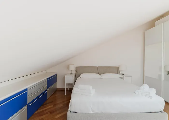 Apartamento Guesthost - Navigli Modern Flat *