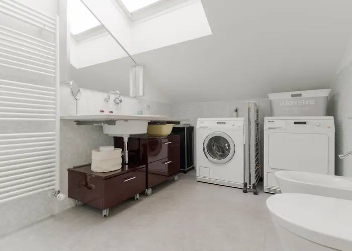 Apartamento Guesthost - Navigli Modern Flat Milão