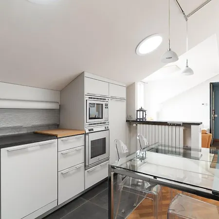 Guesthost - Navigli Modern Flat Appartement